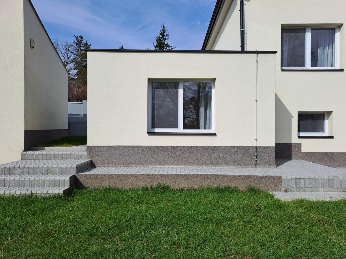 Apartmanovy Dum Se Zahradou V Klidne Casti Prahy Prága Kültér fotó