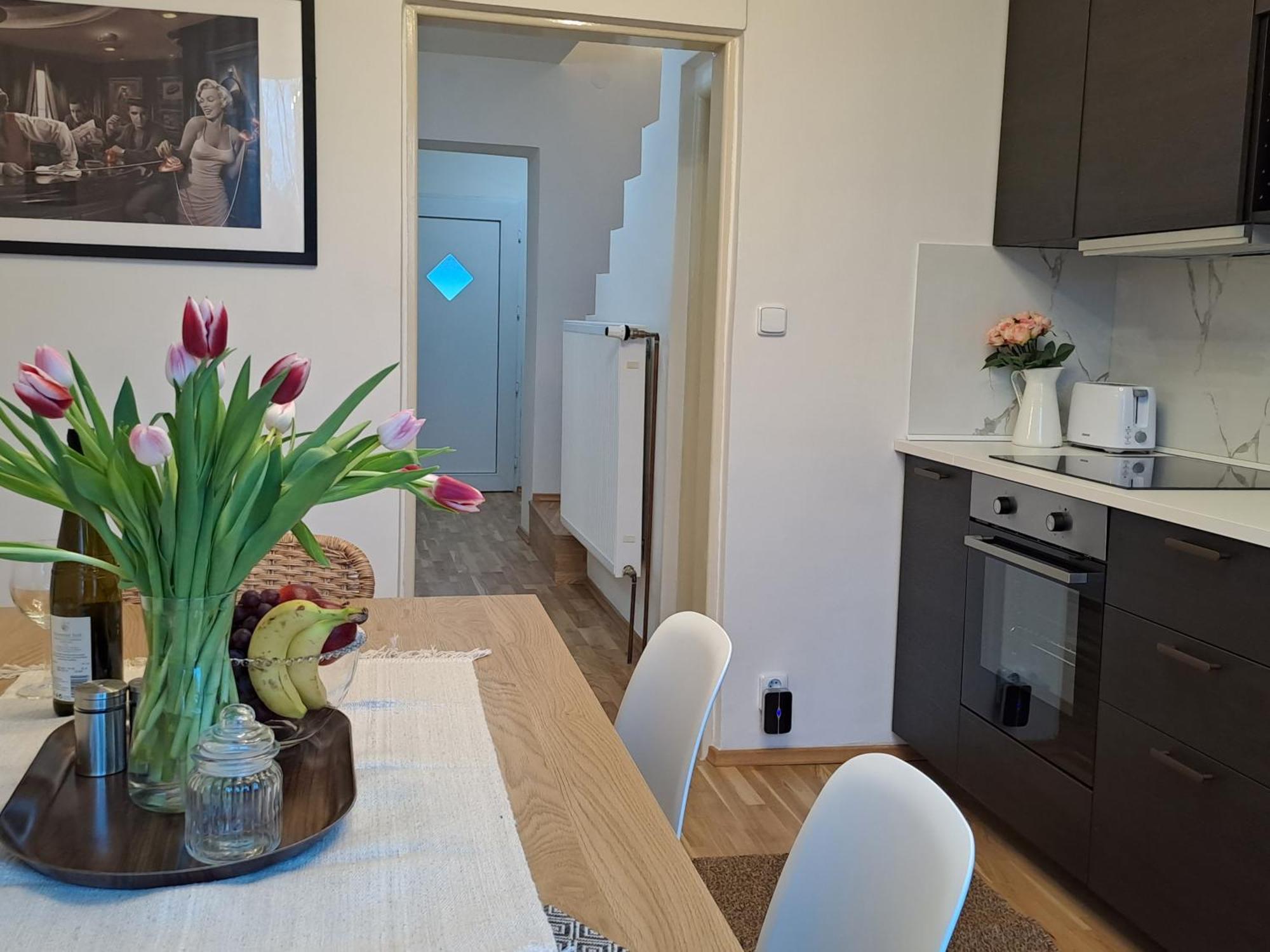 Apartmanovy Dum Se Zahradou V Klidne Casti Prahy Prága Szoba fotó